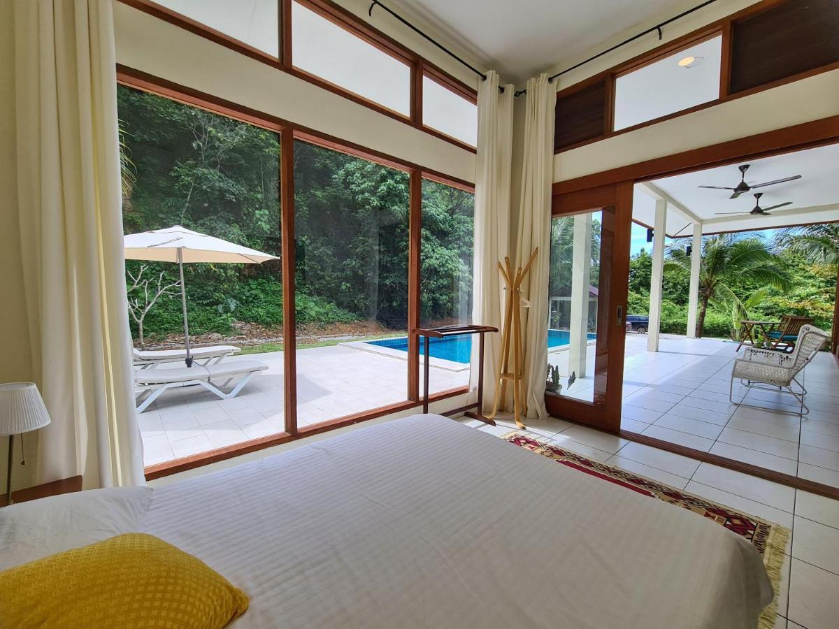 Villa Meranti - Spacious Private Pool Villa Pantai Cenang  Exterior photo