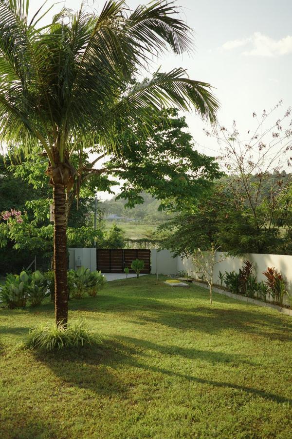 Villa Meranti - Spacious Private Pool Villa Pantai Cenang  Exterior photo