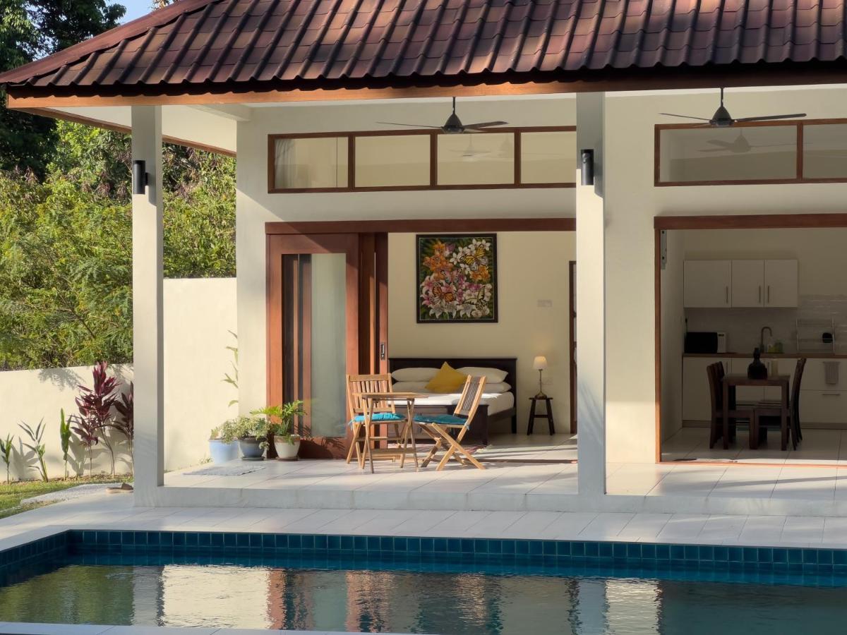 Villa Meranti - Spacious Private Pool Villa Pantai Cenang  Exterior photo